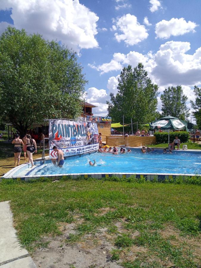 Ap. Near Thermal Bath Папа Экстерьер фото